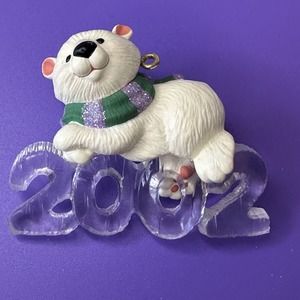 Hallmark Cool Decade 2002 Polar Bear Animal Figurines, Dated Discontinued VTG